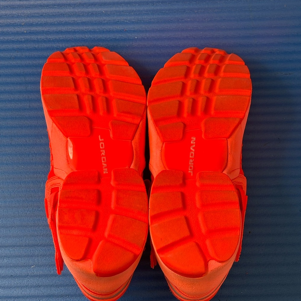 Size 12- Men’s Nike Air Jordan Trunner Peach Mango Trainer Promo Sample RARE - Picture 8 of 9